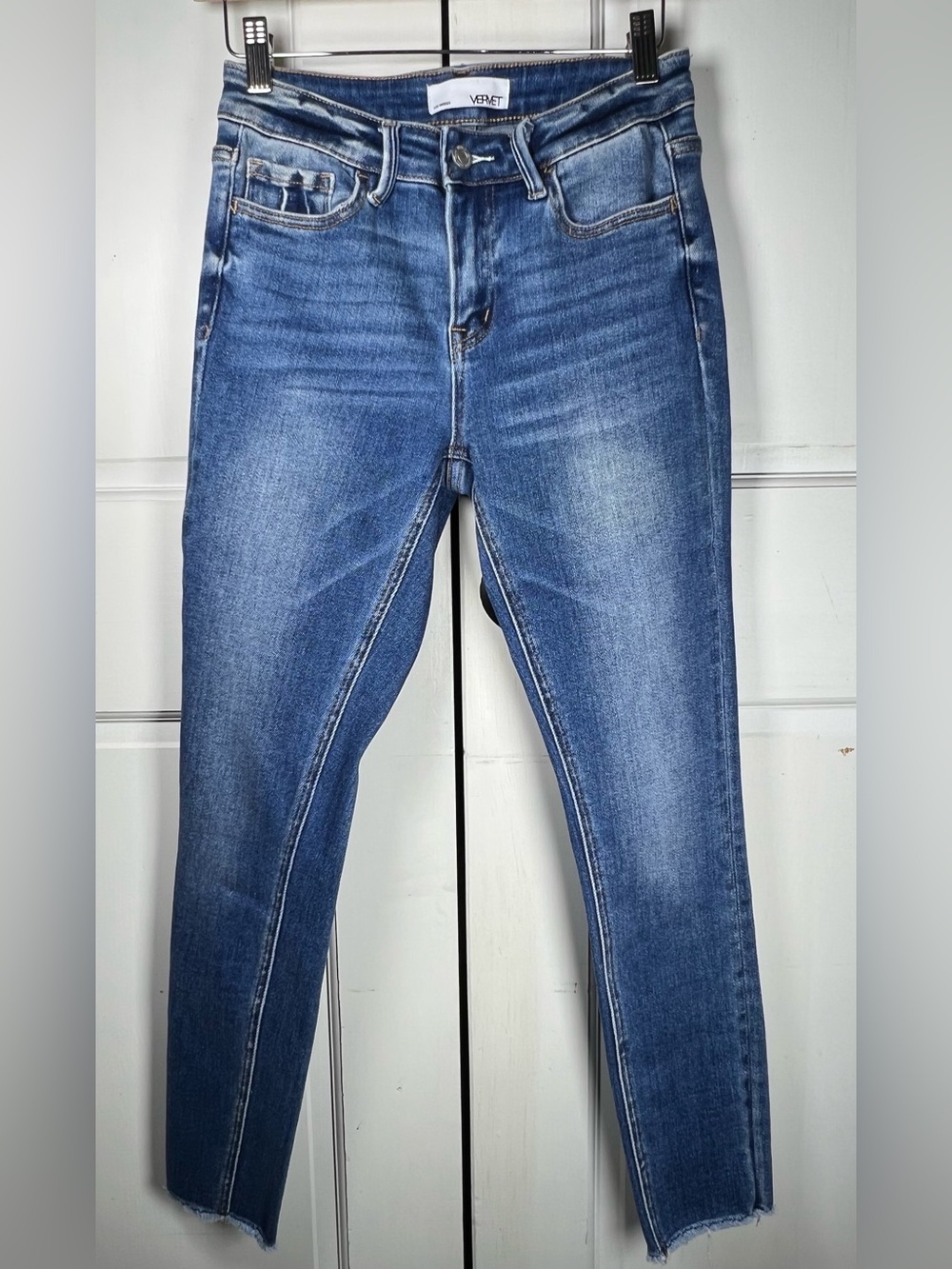 VERVET Med Wash Skinny Jeans Very Stretchy Raw Hem Sz 26